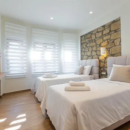 Livia - Palazzo Di Meteora *